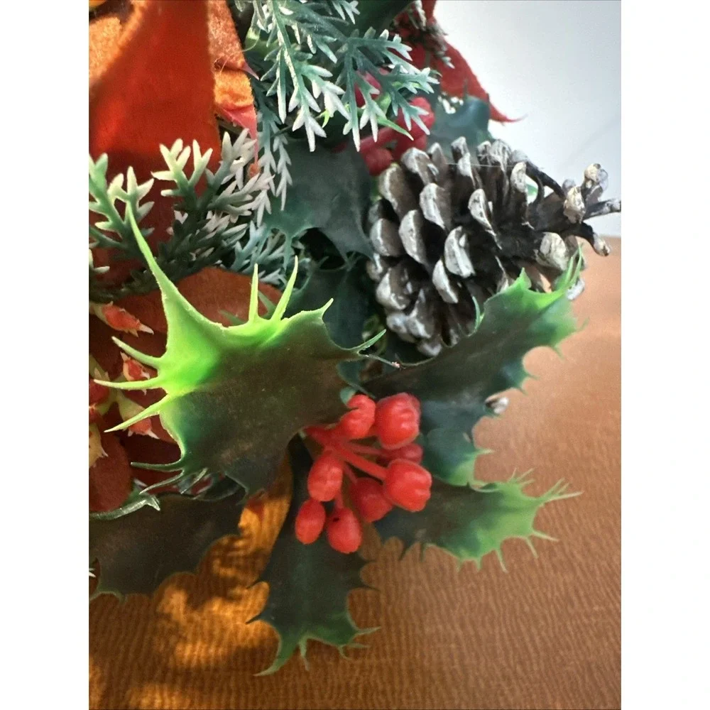 Vintage Mid Century Christmas POINSETTIA HOLLY Greenery‎ Basket Decoration